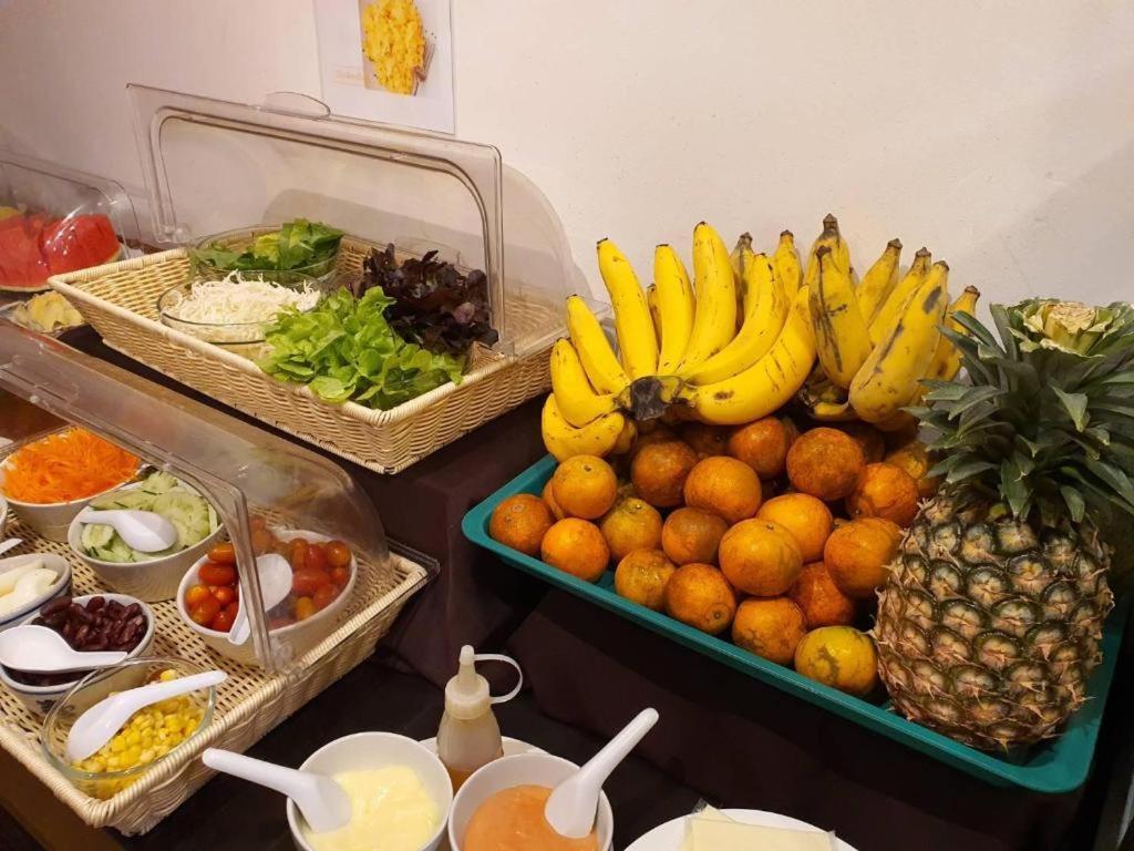 Goldenbell Hotel Chiangmai Чіангмай Екстер'єр фото